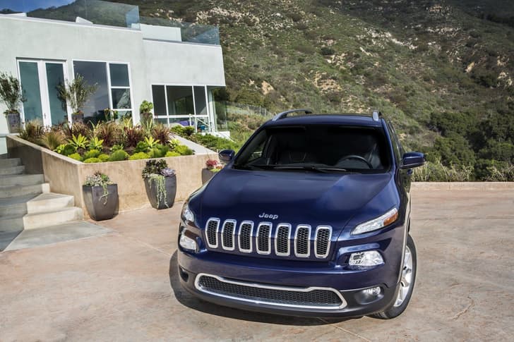 New Jeep Cherokee photo gallery